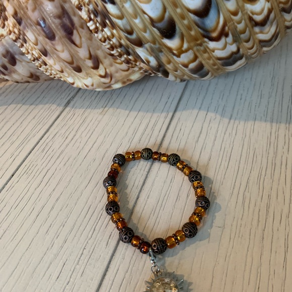 Handmade bracelets with elastic - Picture 3 of 5